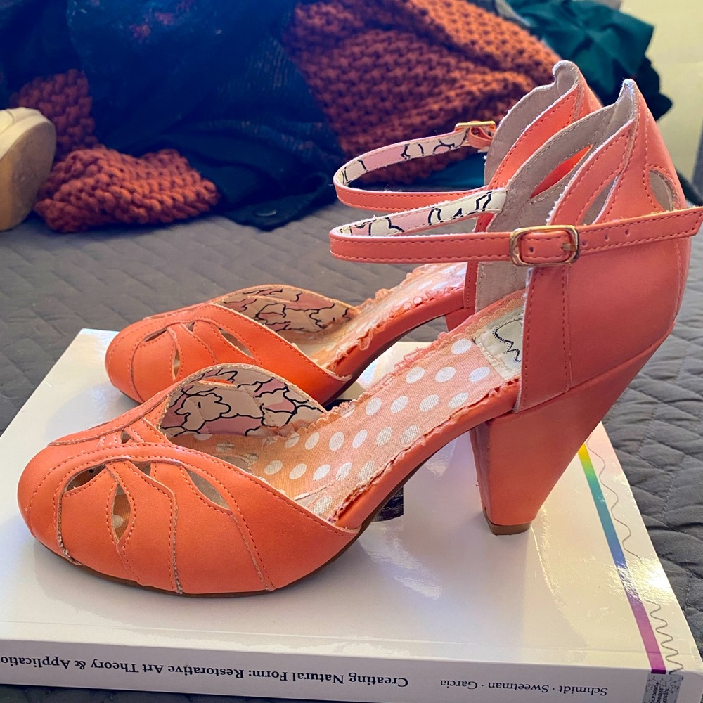 Bettie Page Pink Pinup Pumps